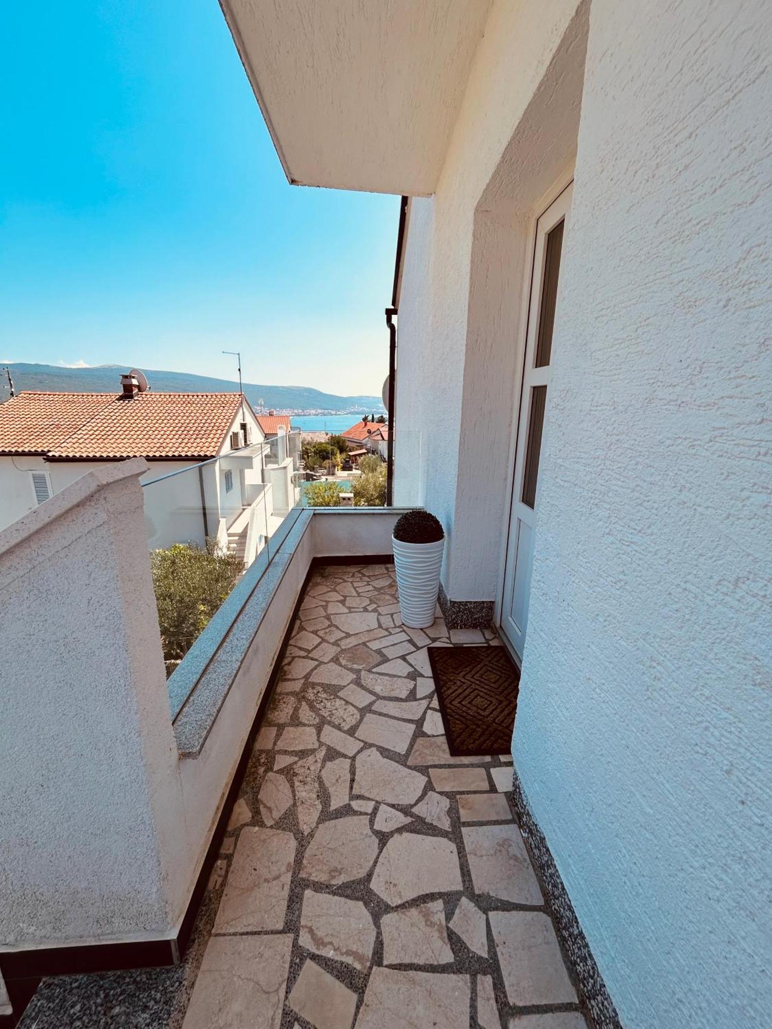 Cornus Vallis Apartamento Krk Town Exterior foto